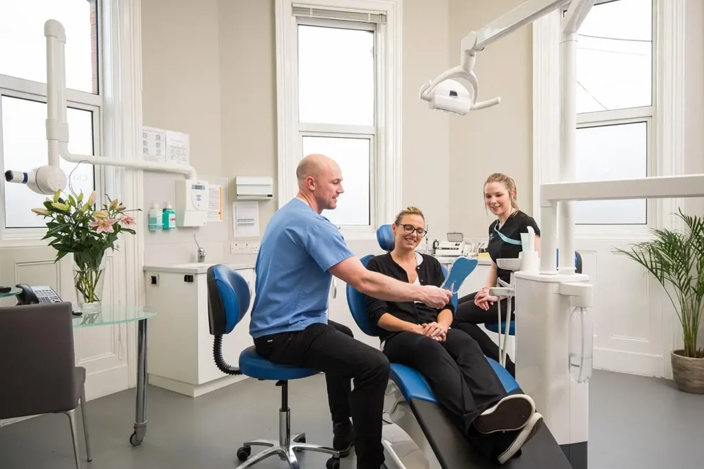 Dental Implants in Guatemala - Cost with Clinics